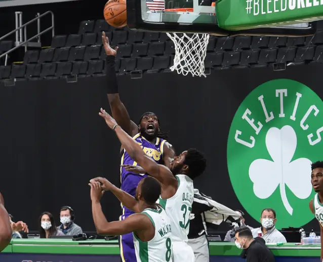 在线看球直播nba_nba免费直播高清观看88看球_免费nba直播在线观看球迷