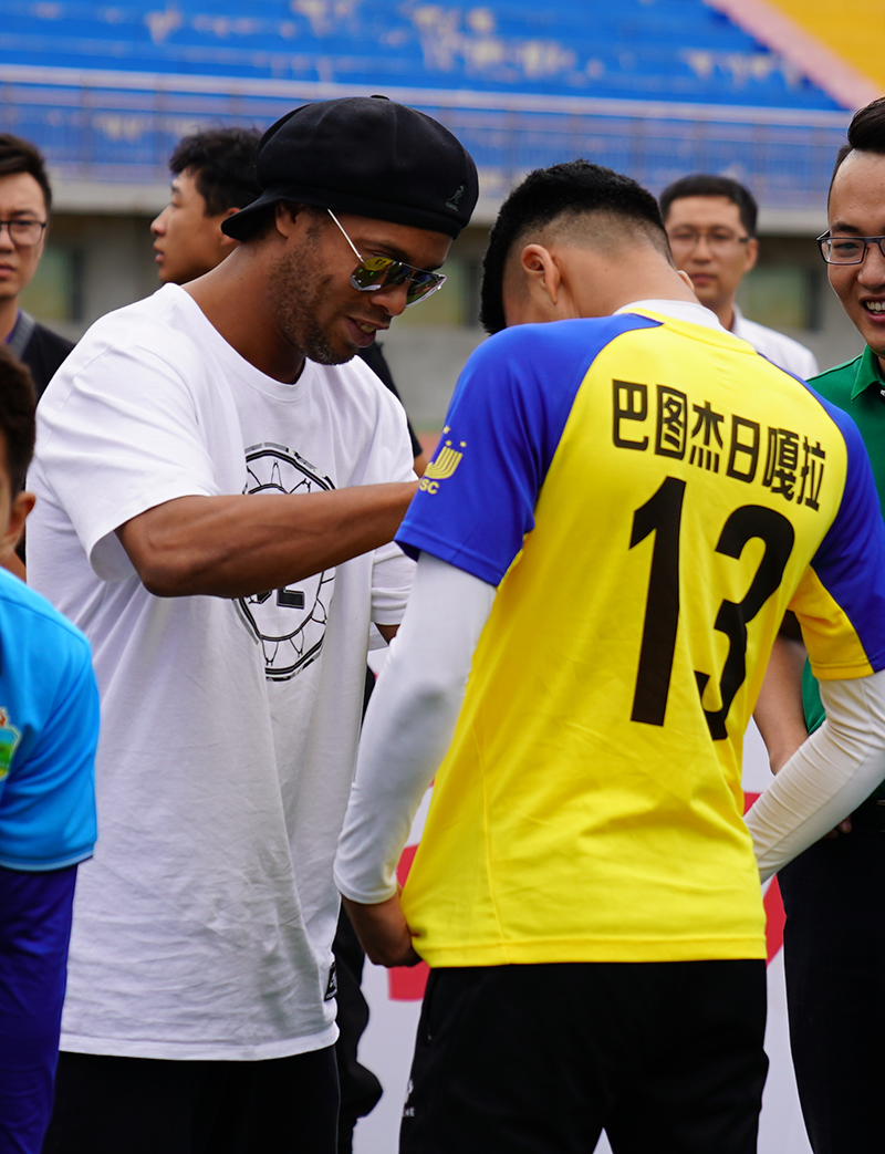 如何免费在线观看NBA直播？小罗直播平台的独特优势揭秘