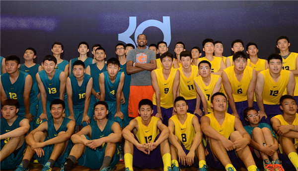 深度解析NBA篮球直播：历史底蕴、文化内涵及激烈对决，探索NBA赛事的无尽魅力