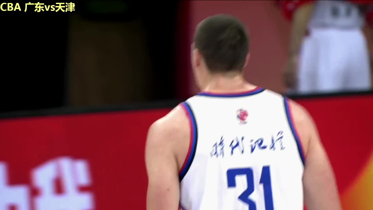 免费体育直播 NBA：为球迷带来娱乐享受与精神支撑的绝佳方式